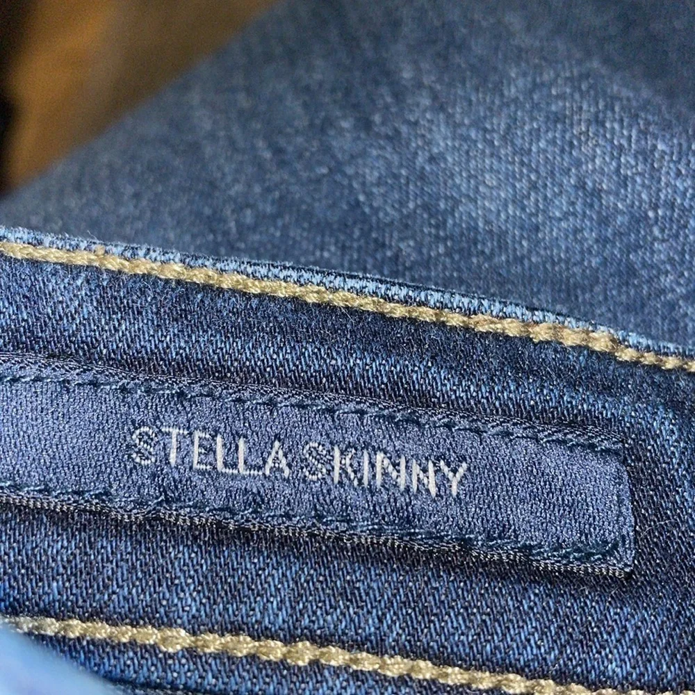 Lucky Brand Stella Skinny Jeans.  Size 2/26